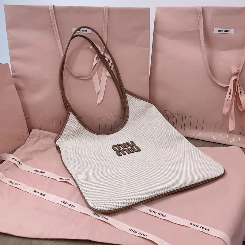 Casual Miu Miu Shopping Bags 43734