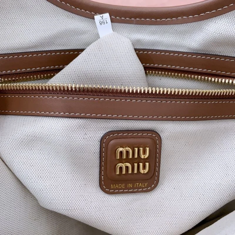 Casual Miu Miu Shopping Bags 43734