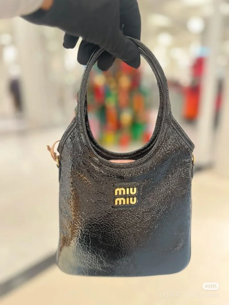 Miu Miu Shopping Bags TimelessDesign 43584