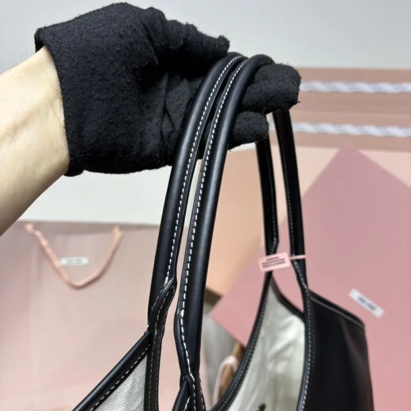 Classic Miu Miu Shopping Bags 43524