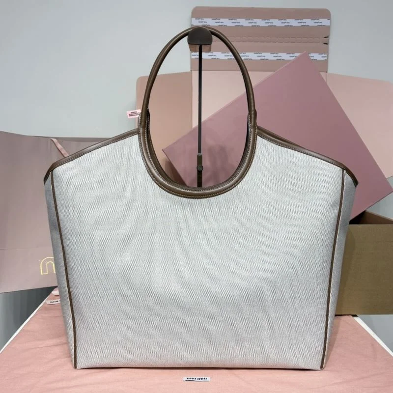 Miu Miu Shopping Bags DailyWear 43523