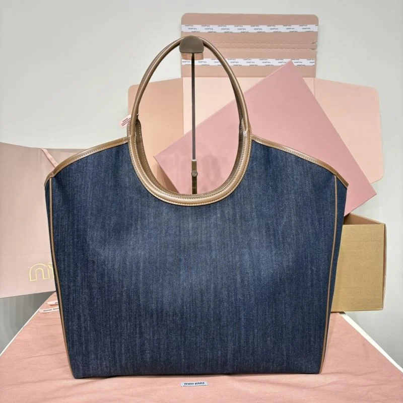 Miu Miu Shopping Bags WaterResistant 43522