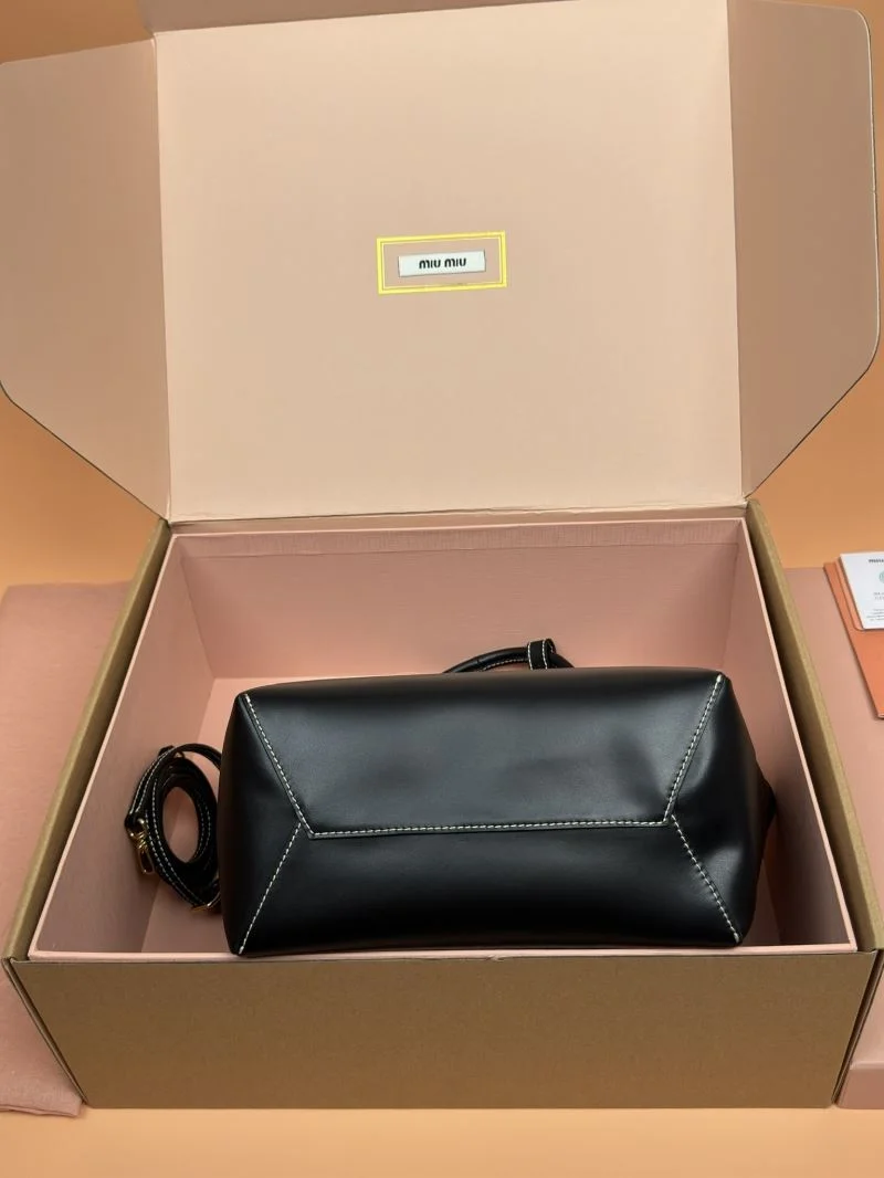 Miu Miu Shopping Bags TravelReady 56022