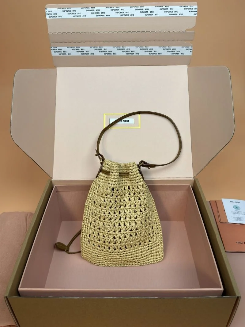 WellDesigned Miu Miu Shopping Bags 56016