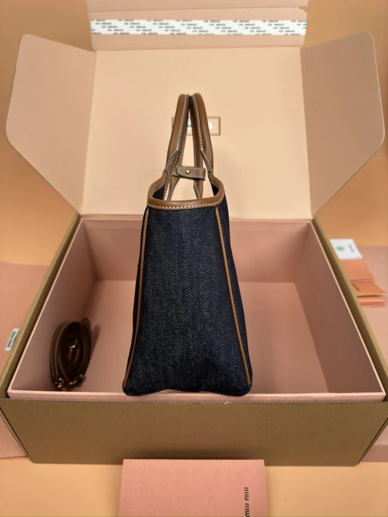 Miu Miu Shopping Bags EasyMatch 56046