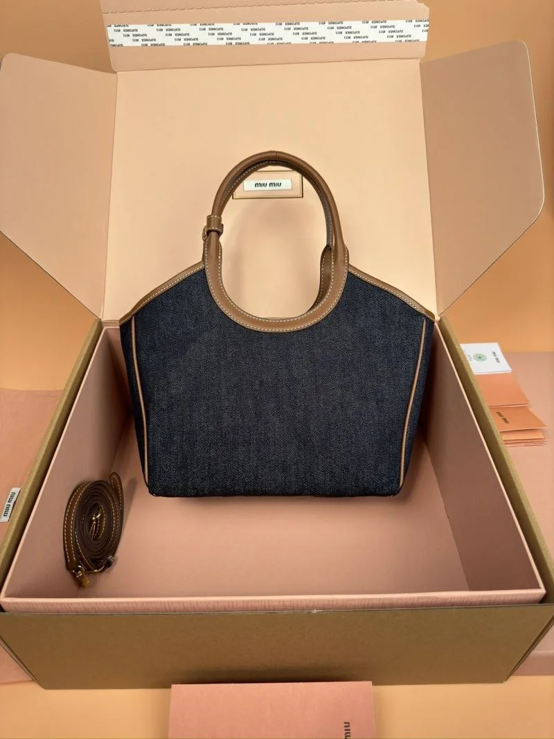 Miu Miu Shopping Bags EasyMatch 56046