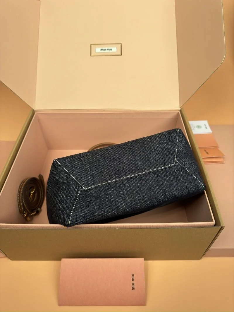 Miu Miu Shopping Bags EasyMatch 56046