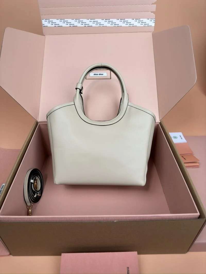 Miu Miu Shopping Bags Snug 56005
