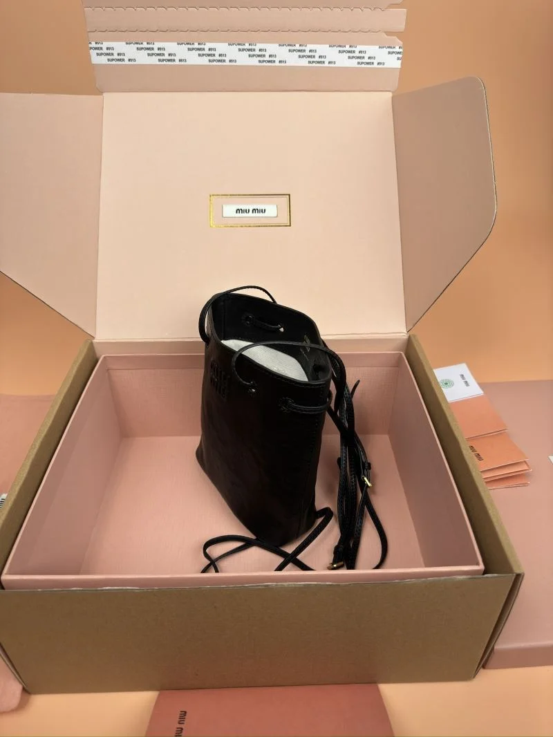 Miu Miu Shopping Bags Sleek 56009