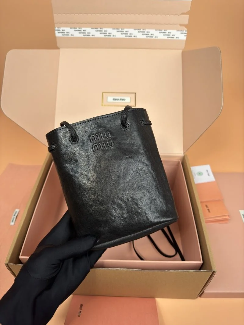Miu Miu Shopping Bags Sleek 56009