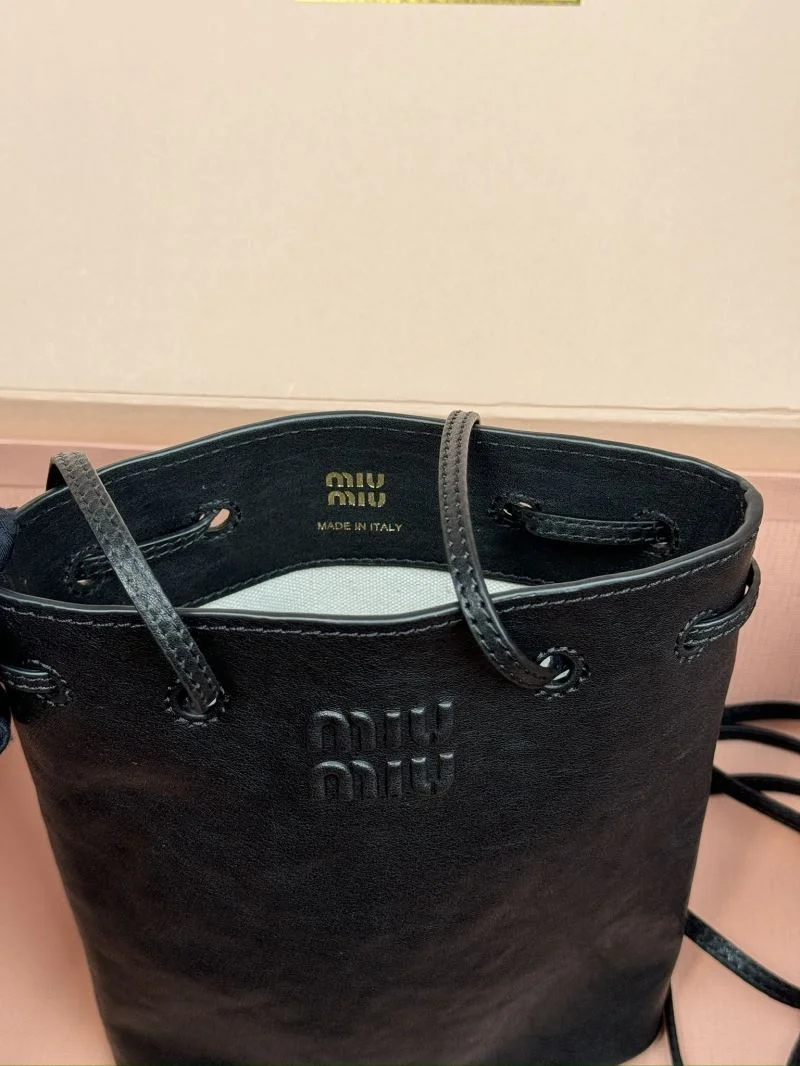Miu Miu Shopping Bags Sleek 56009