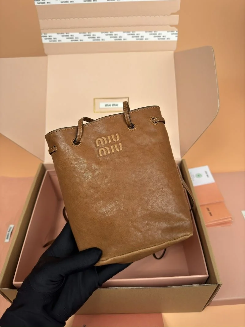 Miu Miu Shopping Bags GoAnywhere 56010