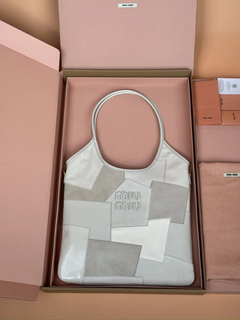 SmoothTexture Miu Miu Shopping Bags 56026