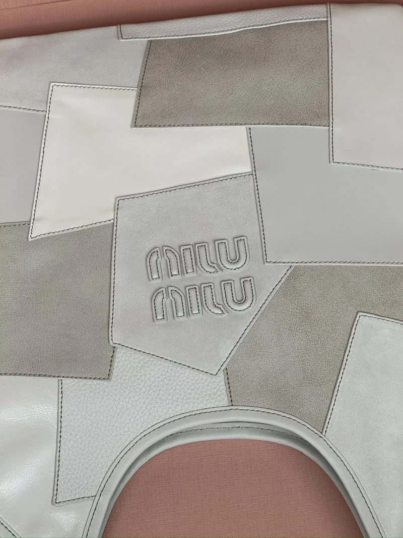 SmoothTexture Miu Miu Shopping Bags 56026