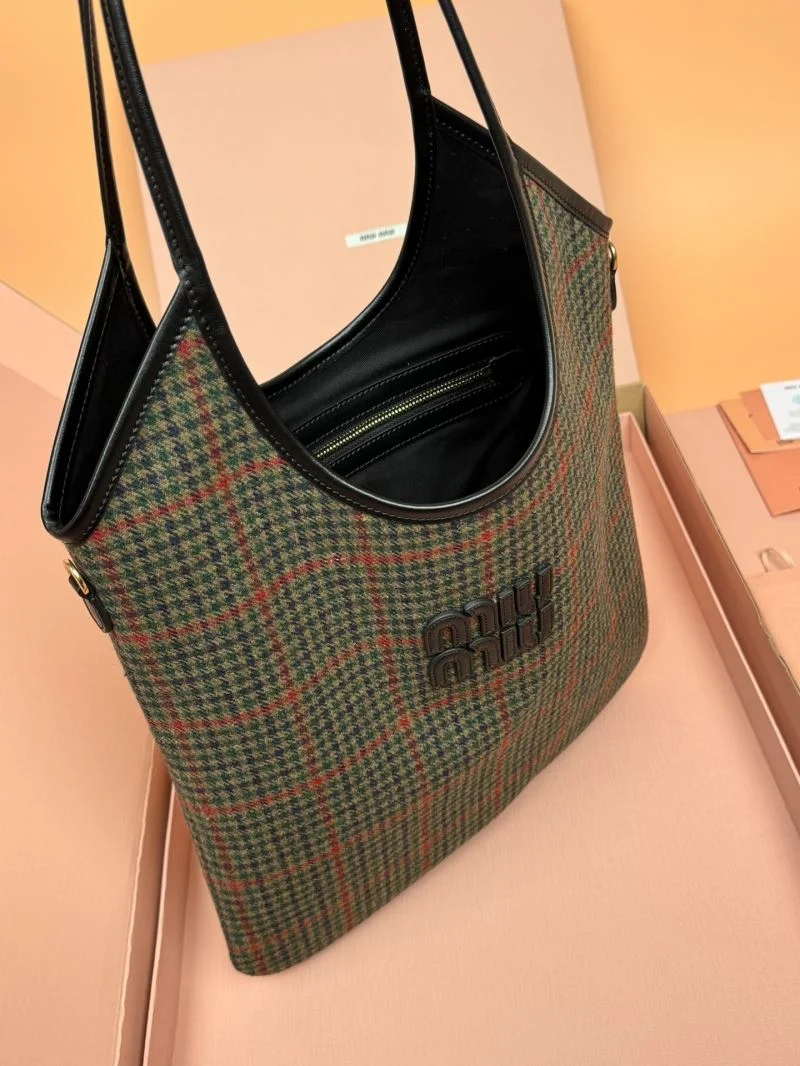 Miu Miu Shopping Bags Sophisticated 56017