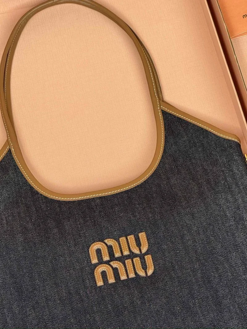 Miu Miu Shopping Bags Fashionable 55980