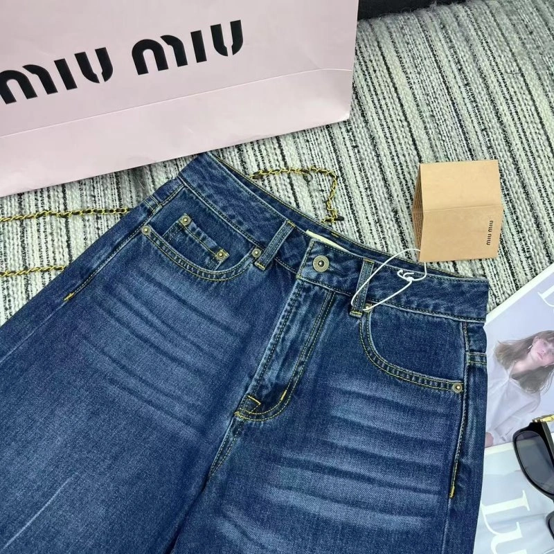 Miu Miu Short Pants Thermal 152140