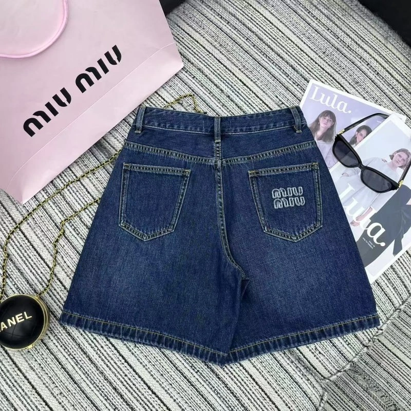Miu Miu Short Pants Thermal 152140