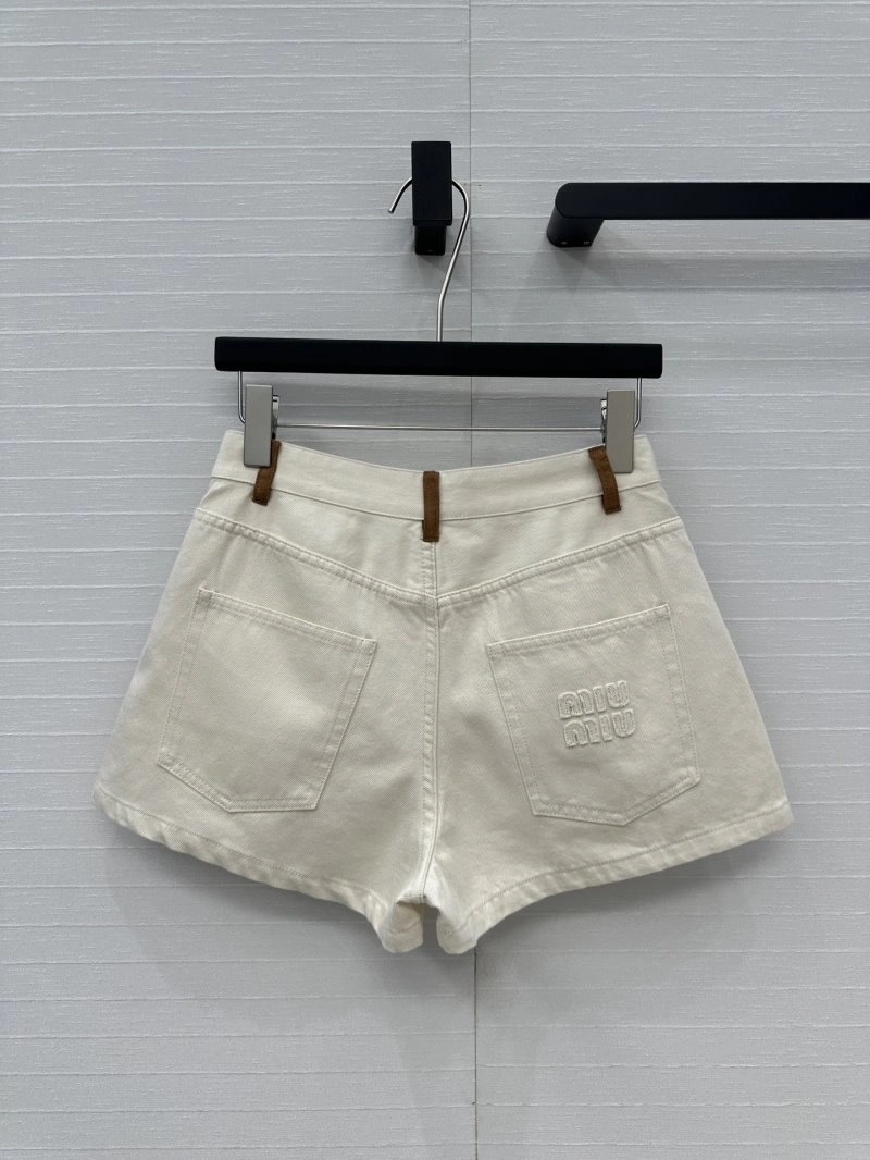 Miu Miu Short Pants Timeless 151160