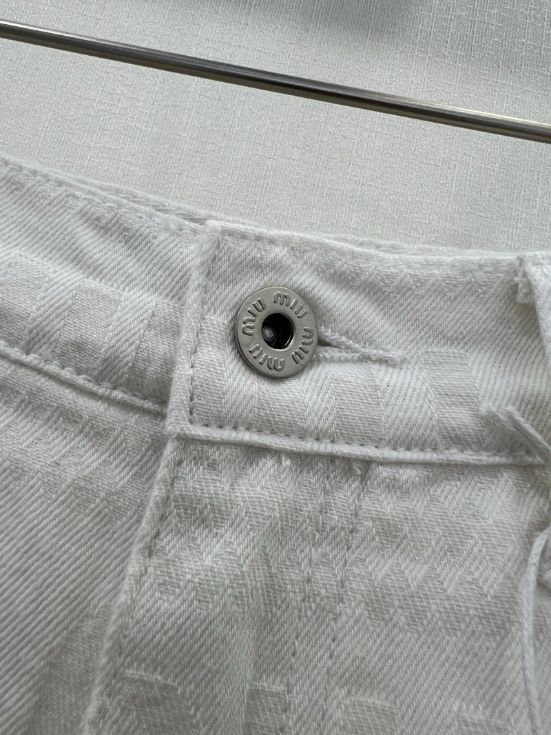 Breathable Miu Miu Short Pants 151159