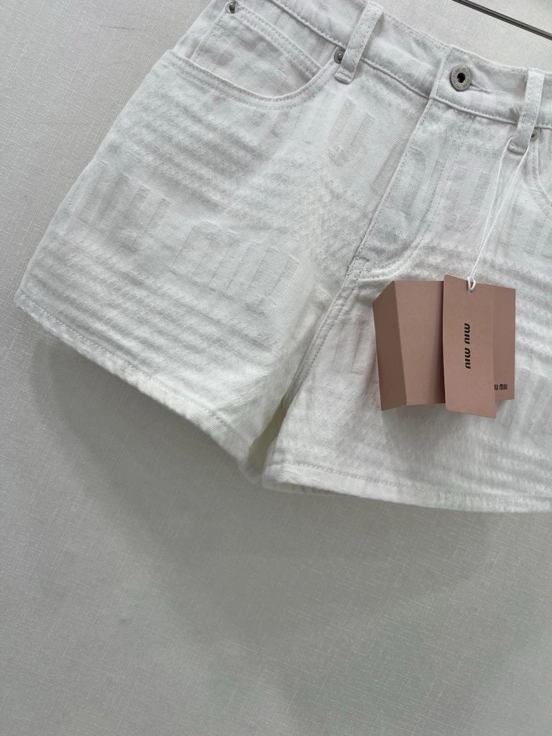 Breathable Miu Miu Short Pants 151159