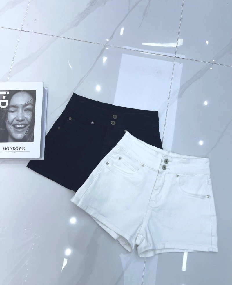 Miu Miu Short Pants Youthful 151141