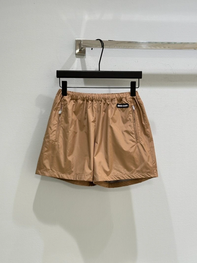 Miu Miu Short Pants Sleek 151136