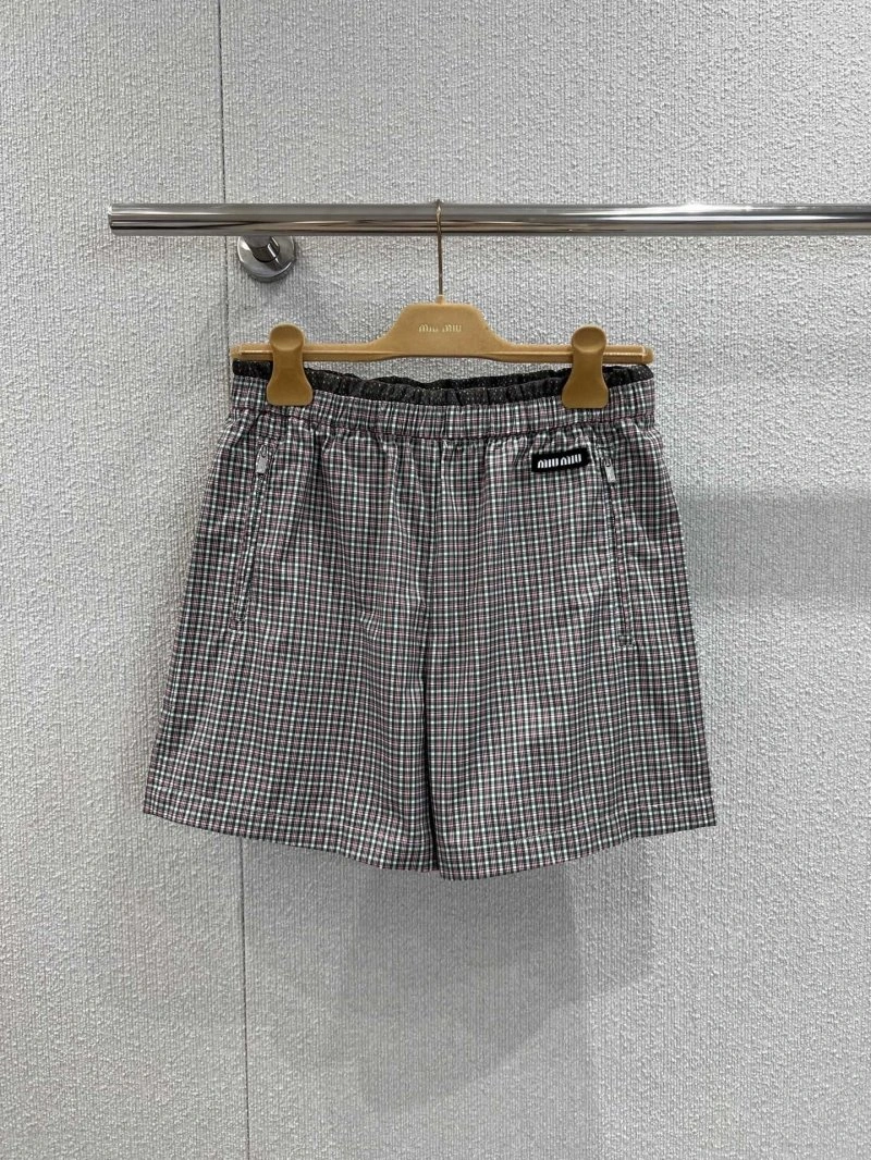 Miu Miu Short Pants TimelessDesign 156264