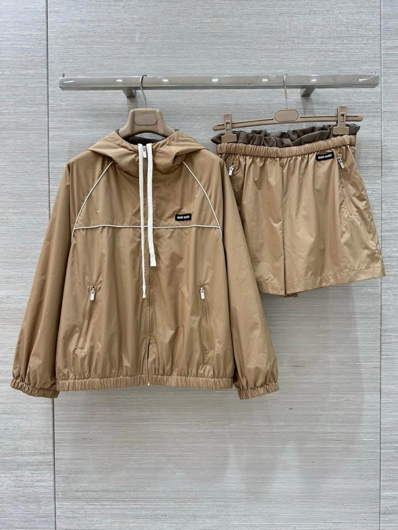 Miu Miu Short Pants FreshLook 156255
