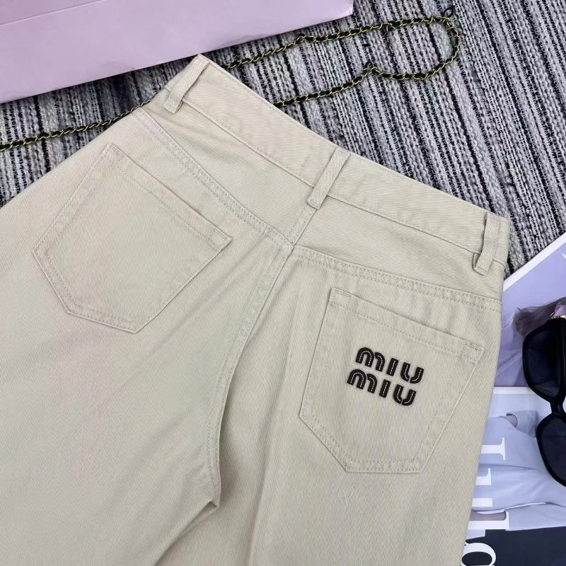 Miu Miu Short Pants ComfortFit 156254