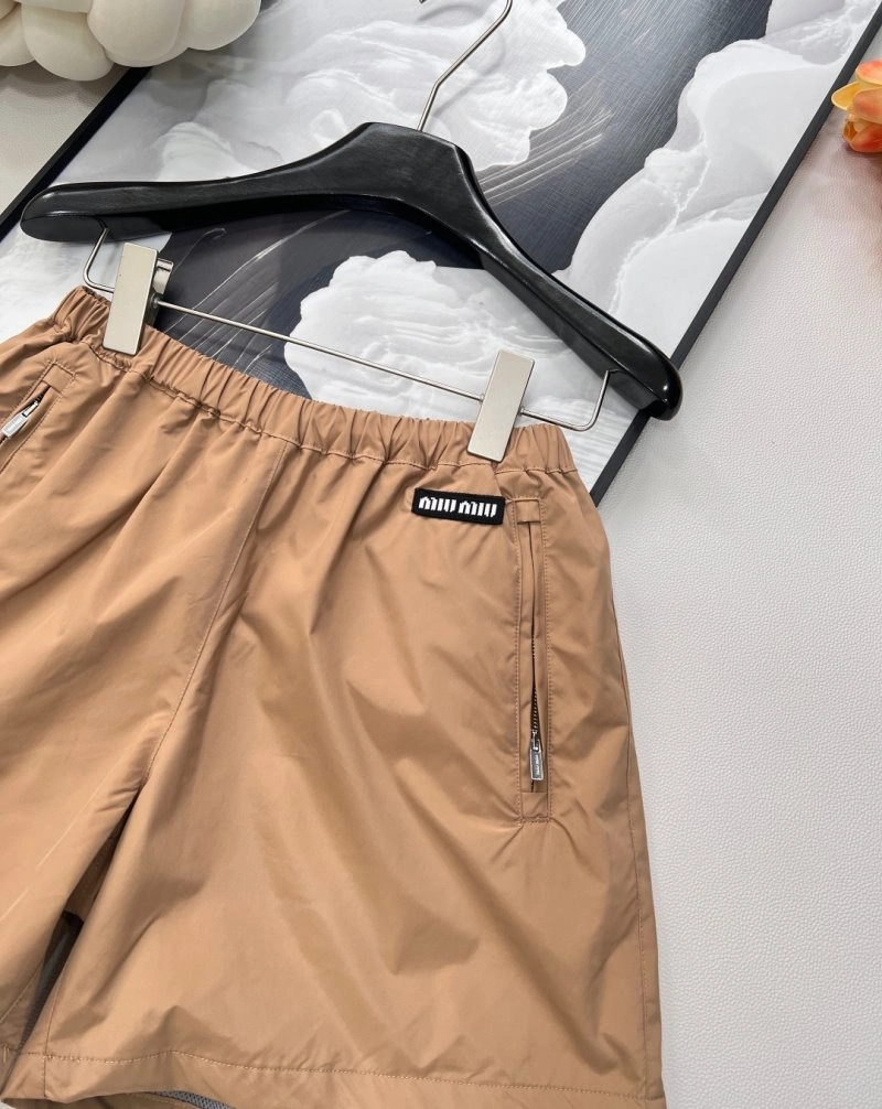 UrbanChic Miu Miu Short Pants 148700