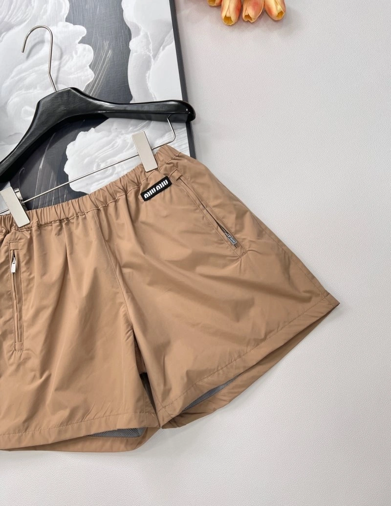 UrbanChic Miu Miu Short Pants 148700