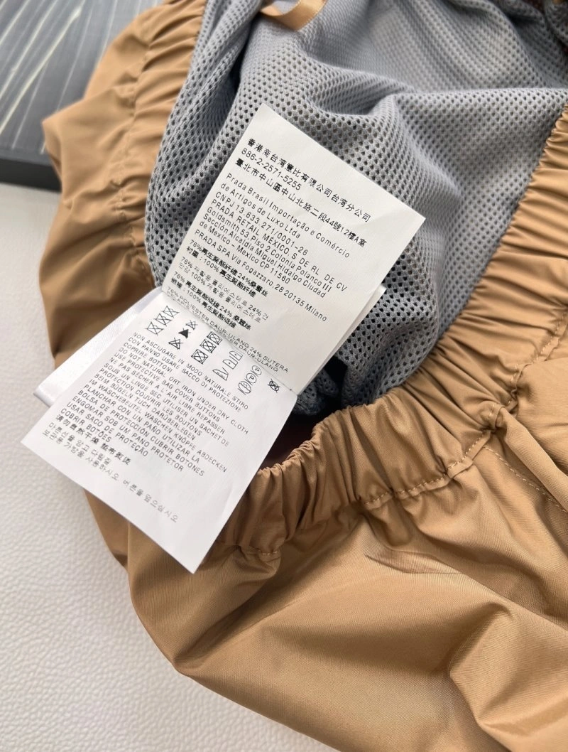 UrbanChic Miu Miu Short Pants 148700