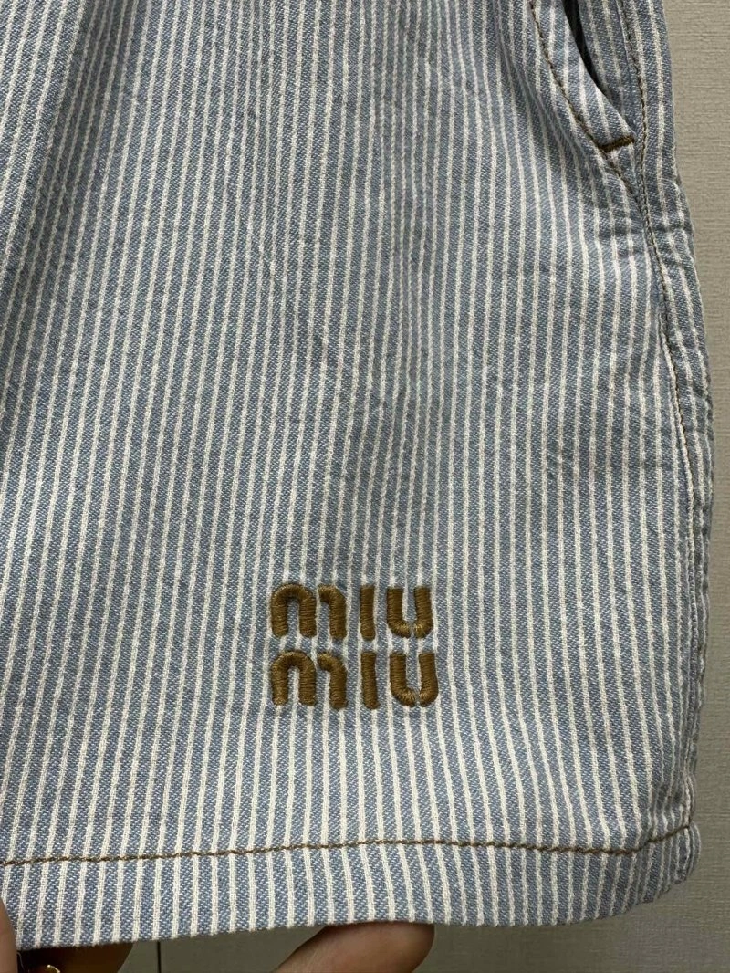 WrinkleFree Miu Miu Short Pants 148710