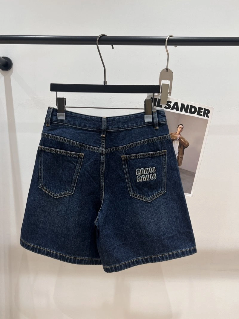 Sophisticated Miu Miu Short Pants 148729