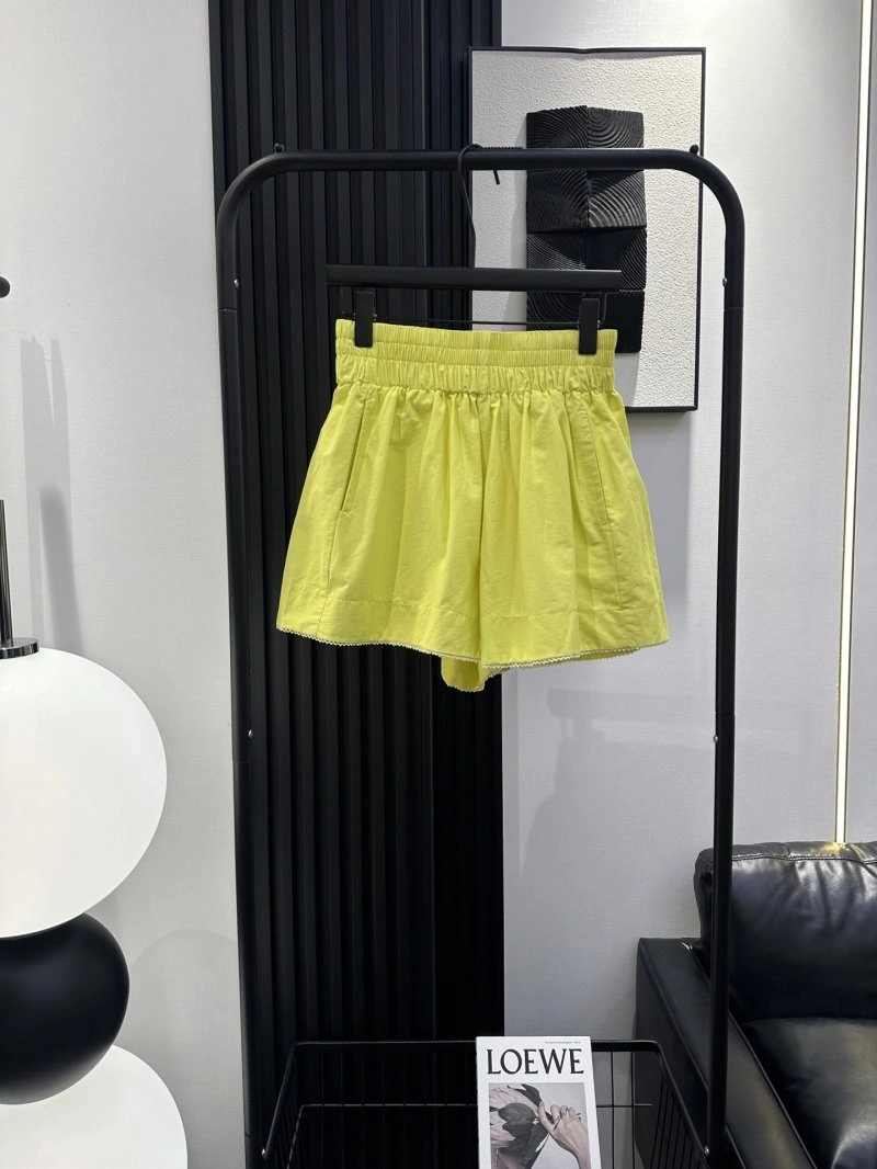 Versatile Miu Miu Short Pants 148695