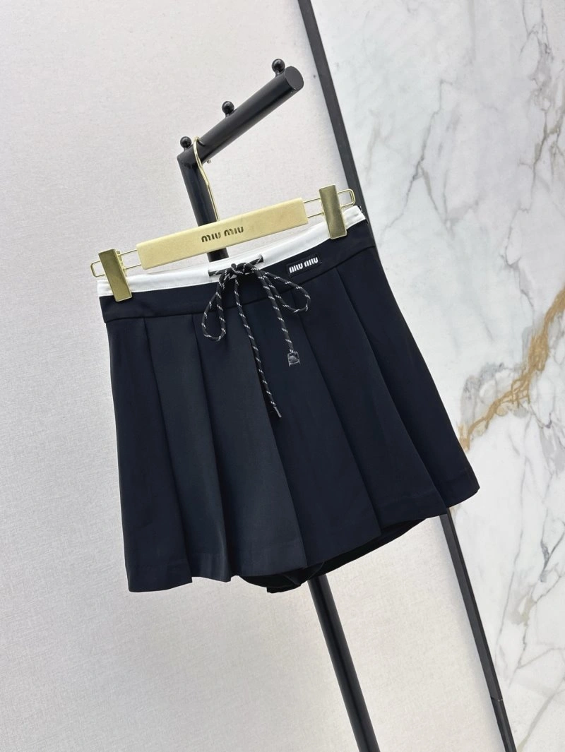 Versatile Miu Miu Short Pants 148684
