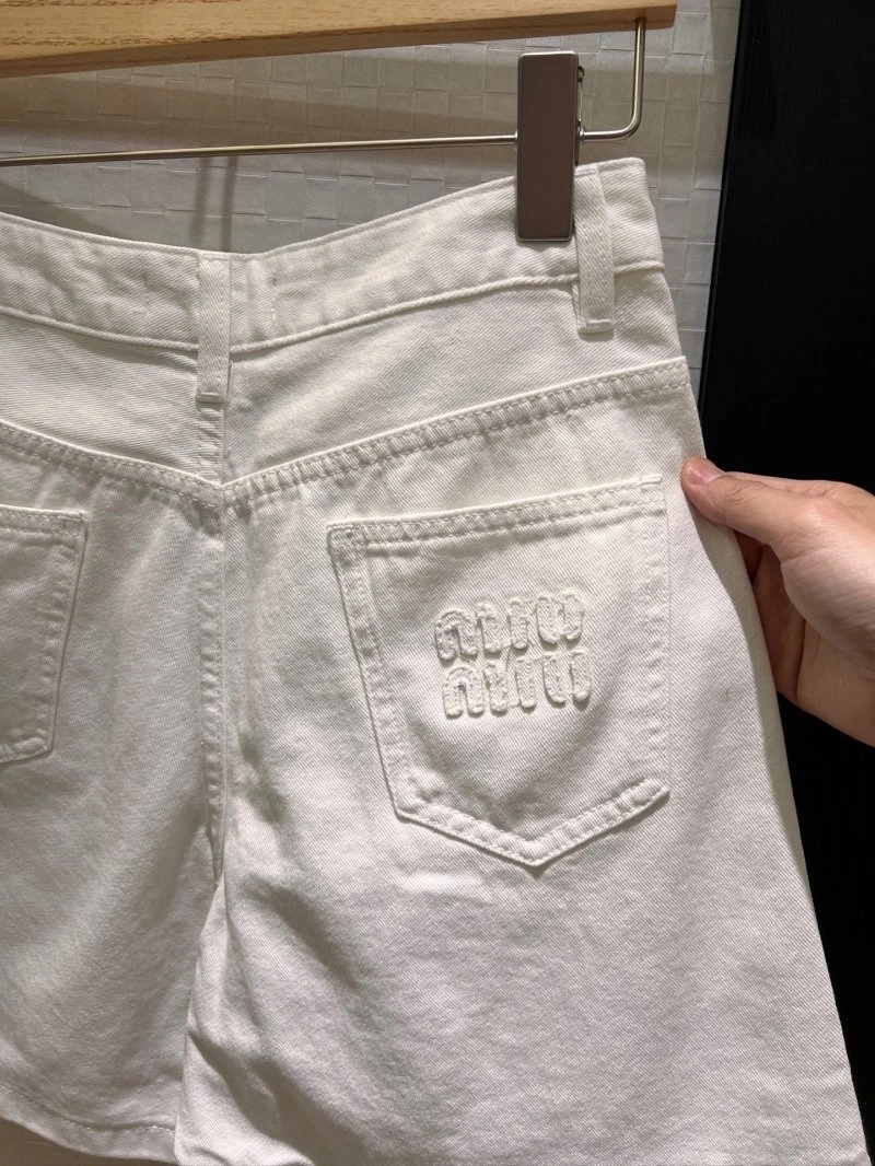 Miu Miu Short Pants Vibrant 148683