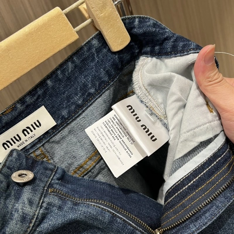Sporty Miu Miu Short Pants 148678