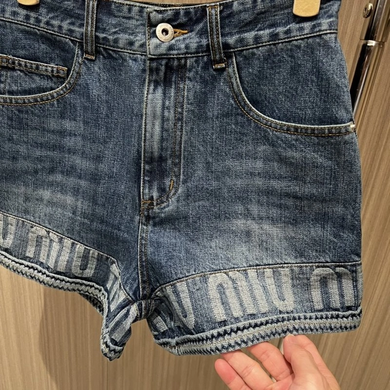 Sporty Miu Miu Short Pants 148678