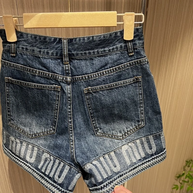Sporty Miu Miu Short Pants 148678