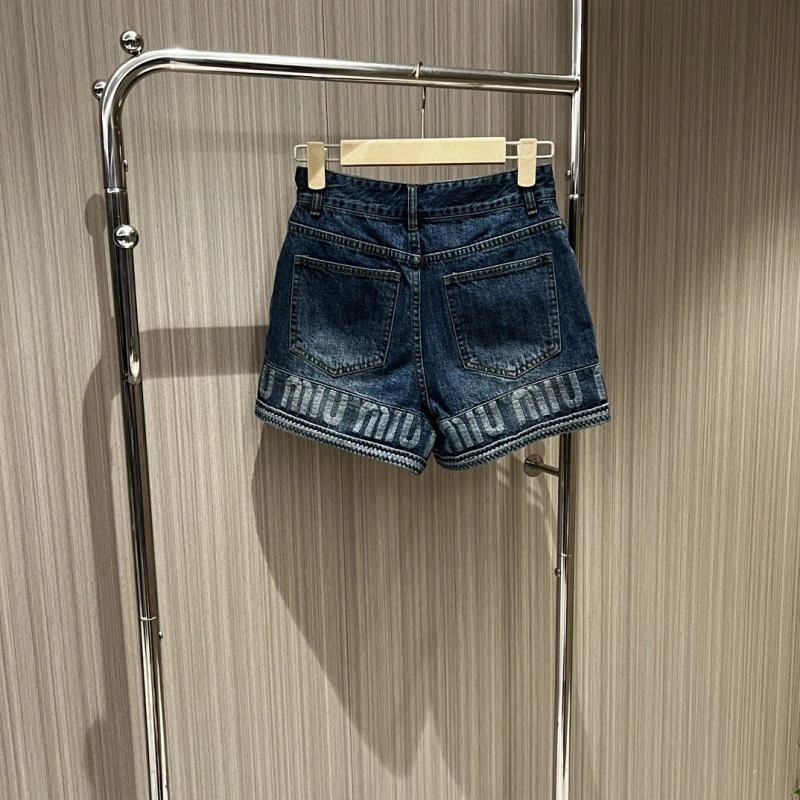Sporty Miu Miu Short Pants 148678
