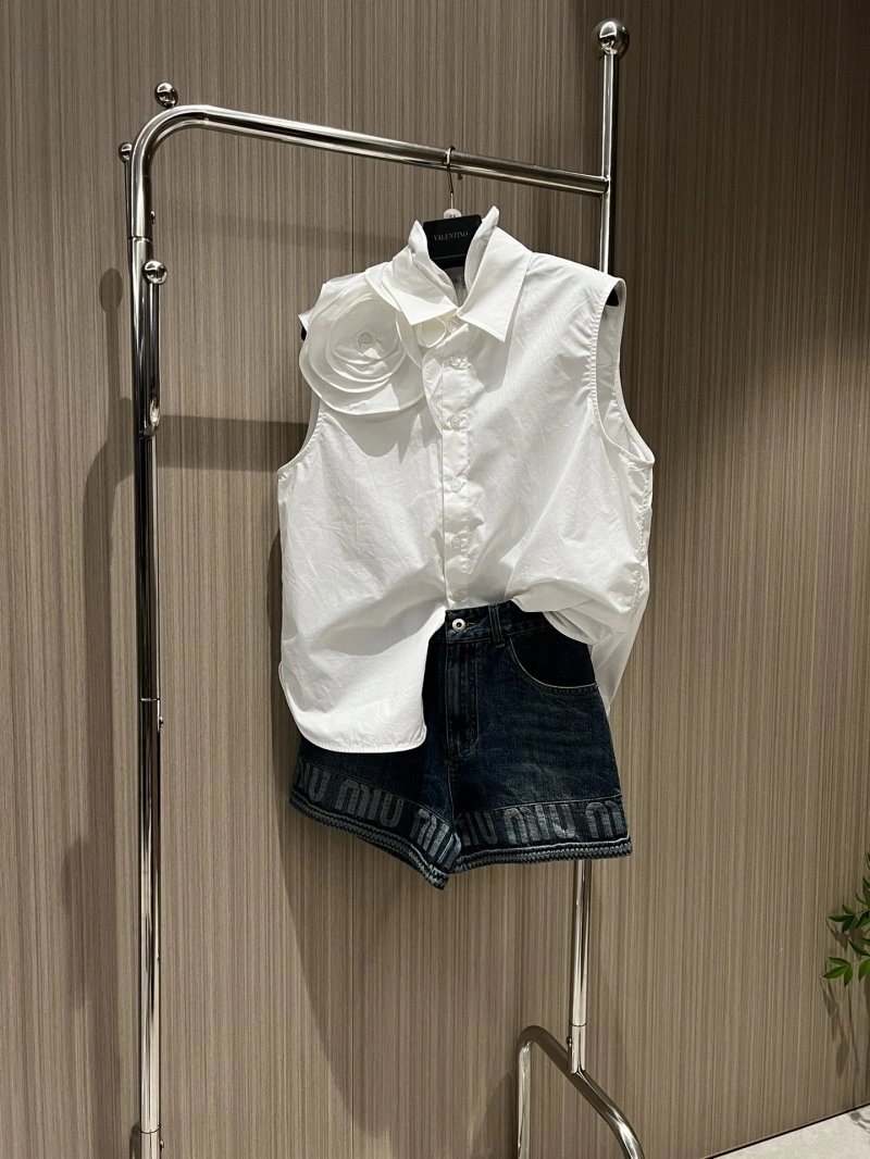 Sporty Miu Miu Short Pants 148678
