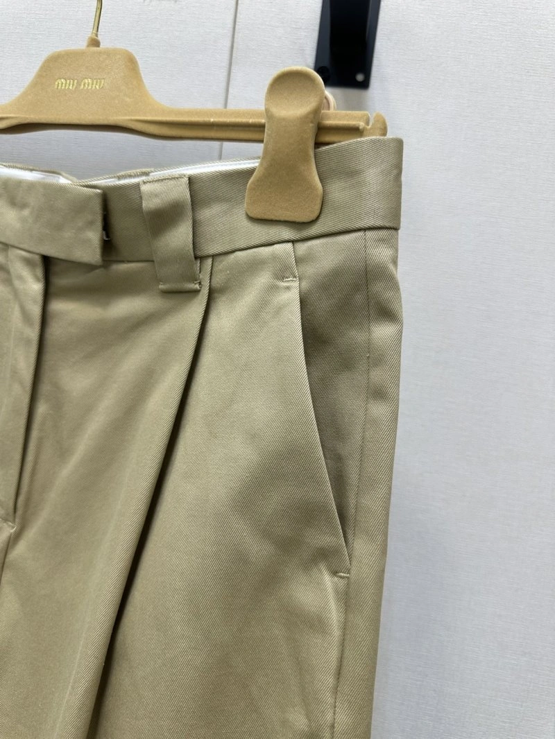 Miu Miu Short Pants UrbanChic 148658