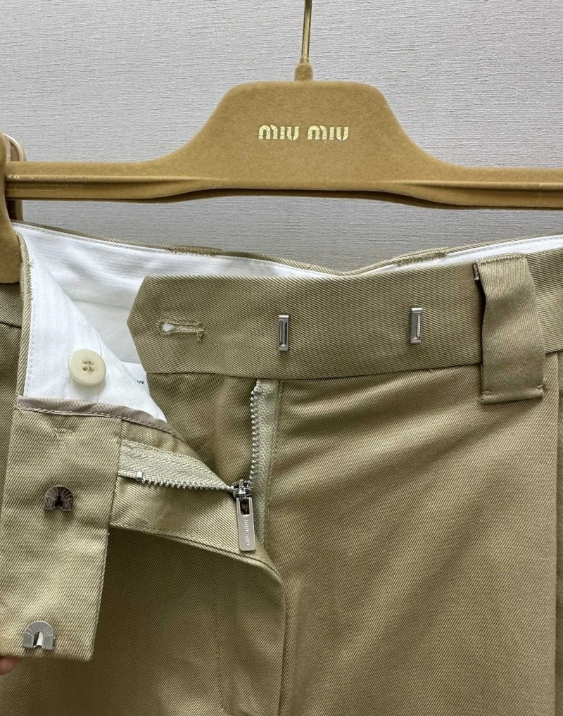 Miu Miu Short Pants UrbanChic 148658