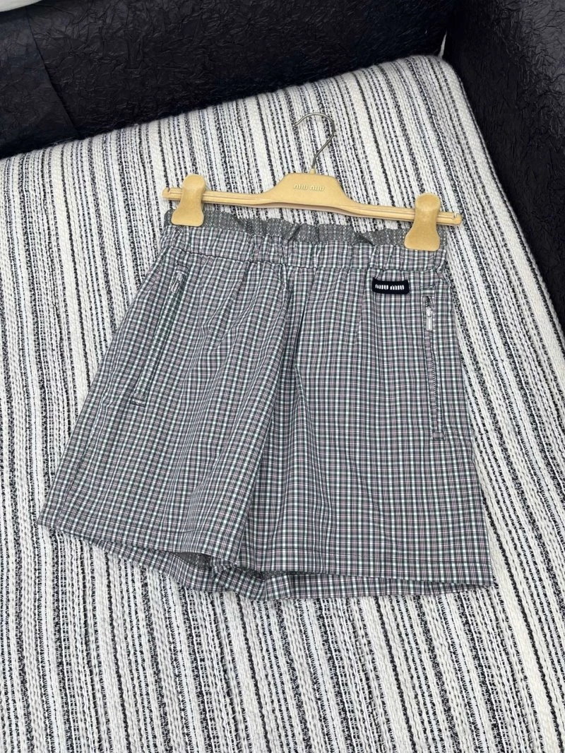 Miu Miu Short Pants TechFriendly 154475