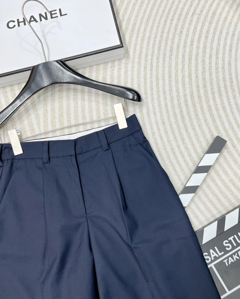 Miu Miu Short Pants WellDesigned 154462