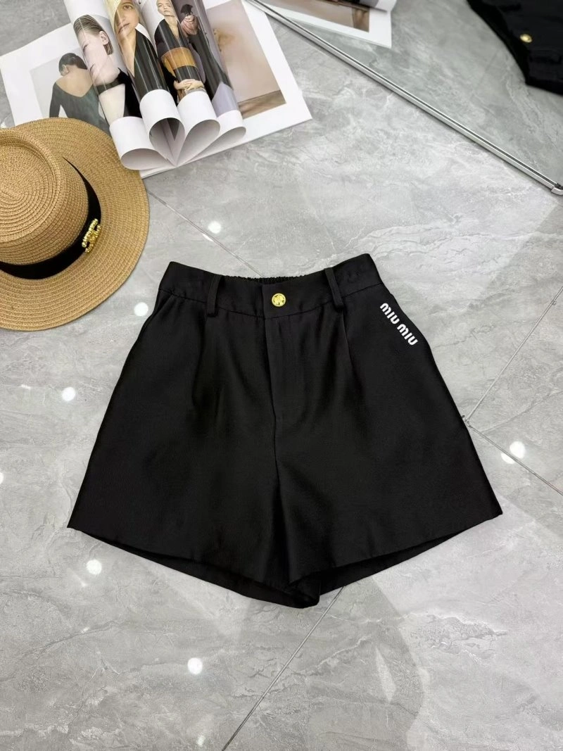 Miu Miu Short Pants OdorResistant 152994