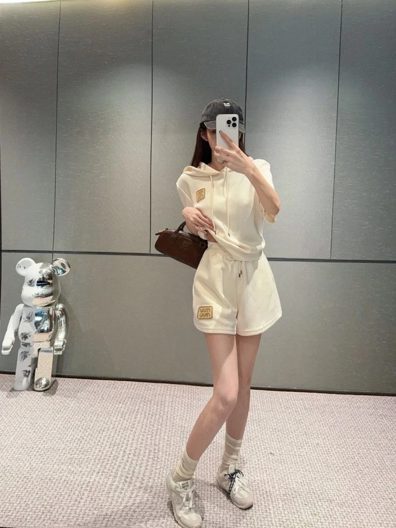 Vibrant Miu Miu Short Suits 163932