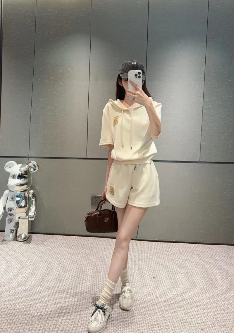 Vibrant Miu Miu Short Suits 163932